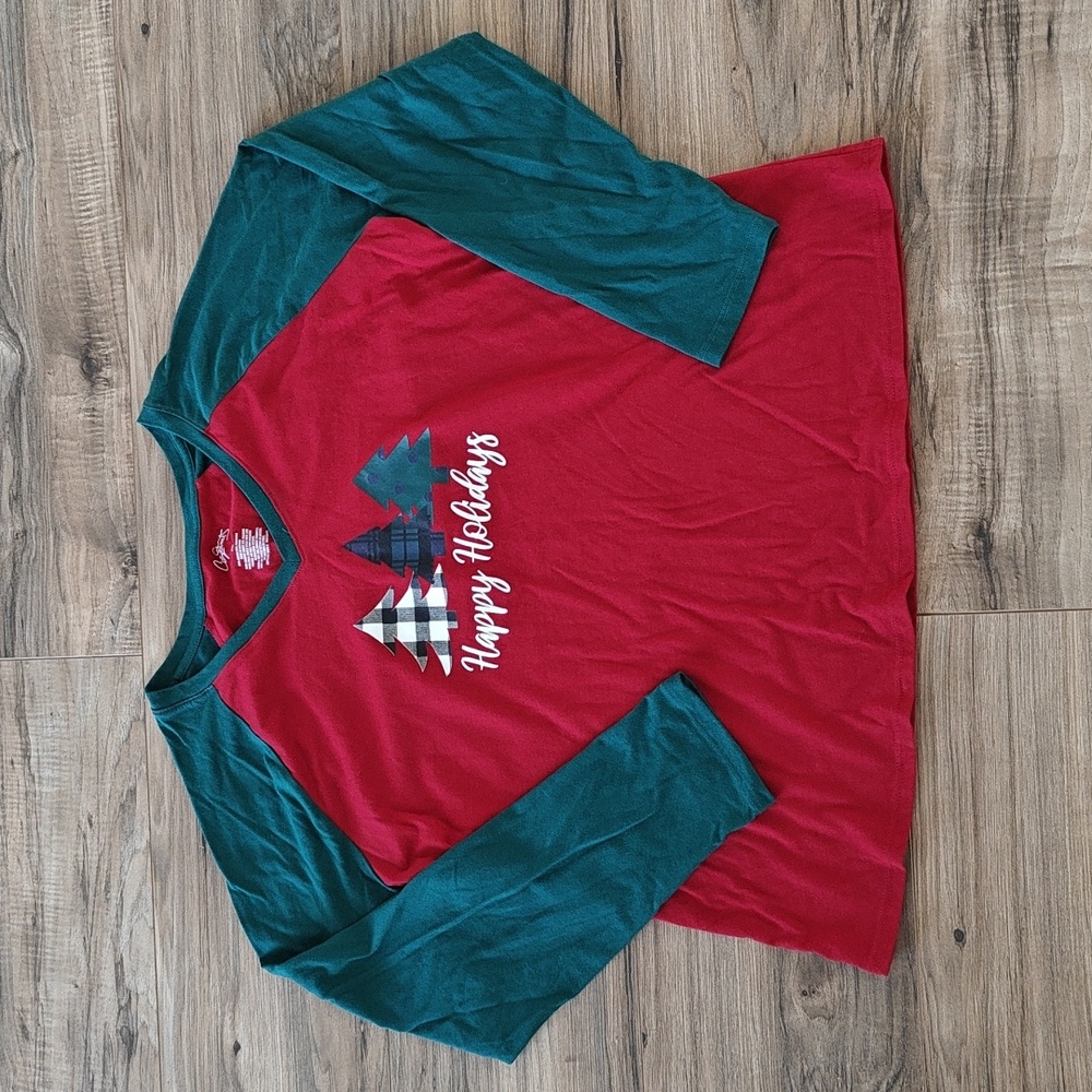 EUC Petite Holiday shirt